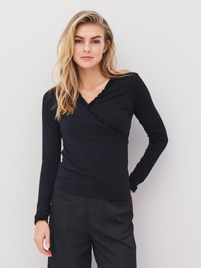 NÜ ADELE Wickel-T-Shirt Tops und T-shirts Schwarz