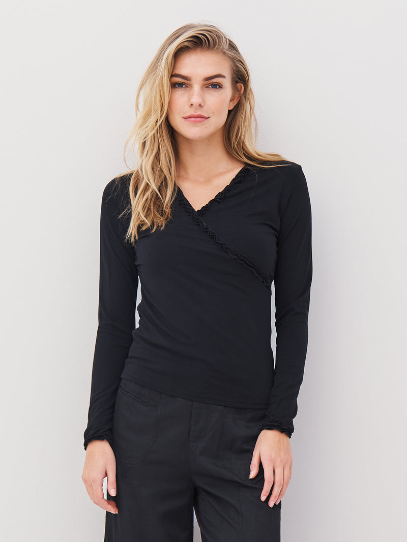 NÜ ADELE Wickel-T-Shirt Tops und T-shirts Schwarz