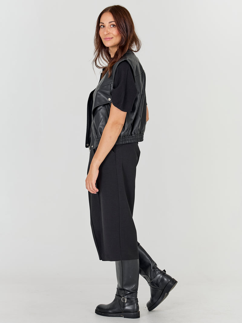 NÜ ALINA shorts Shorts Schwarz
