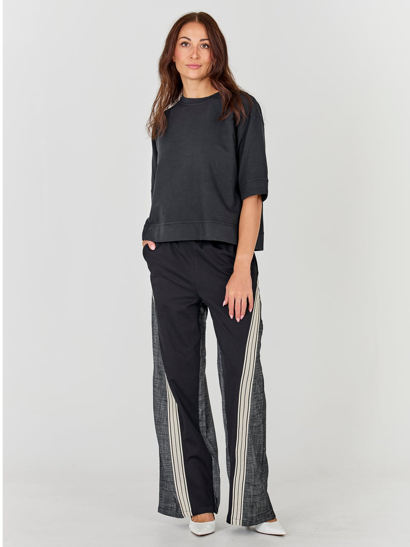 NÜ Alma Sweat Blusen Schwarz