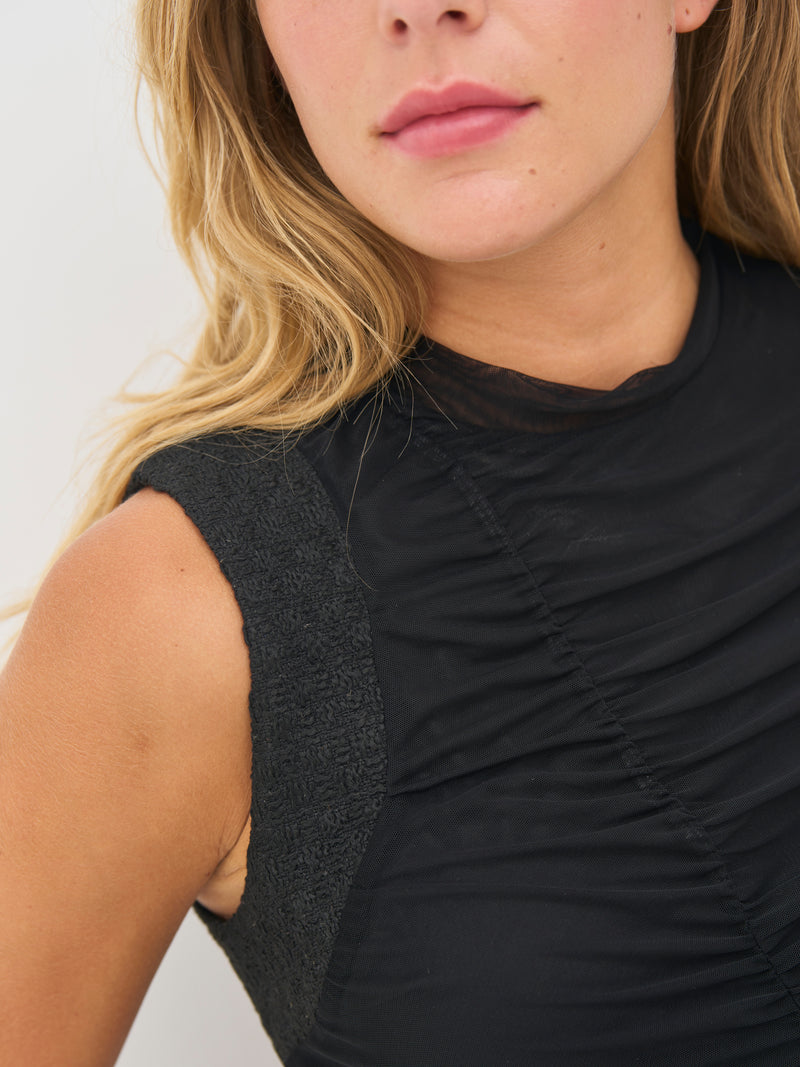 NÜ BETH Oberteil Tops und T-shirts Schwarz