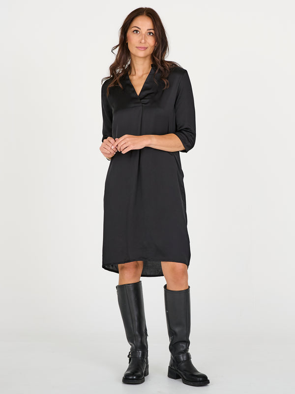 NÜ CAITLIN Kleid Kleider Schwarz