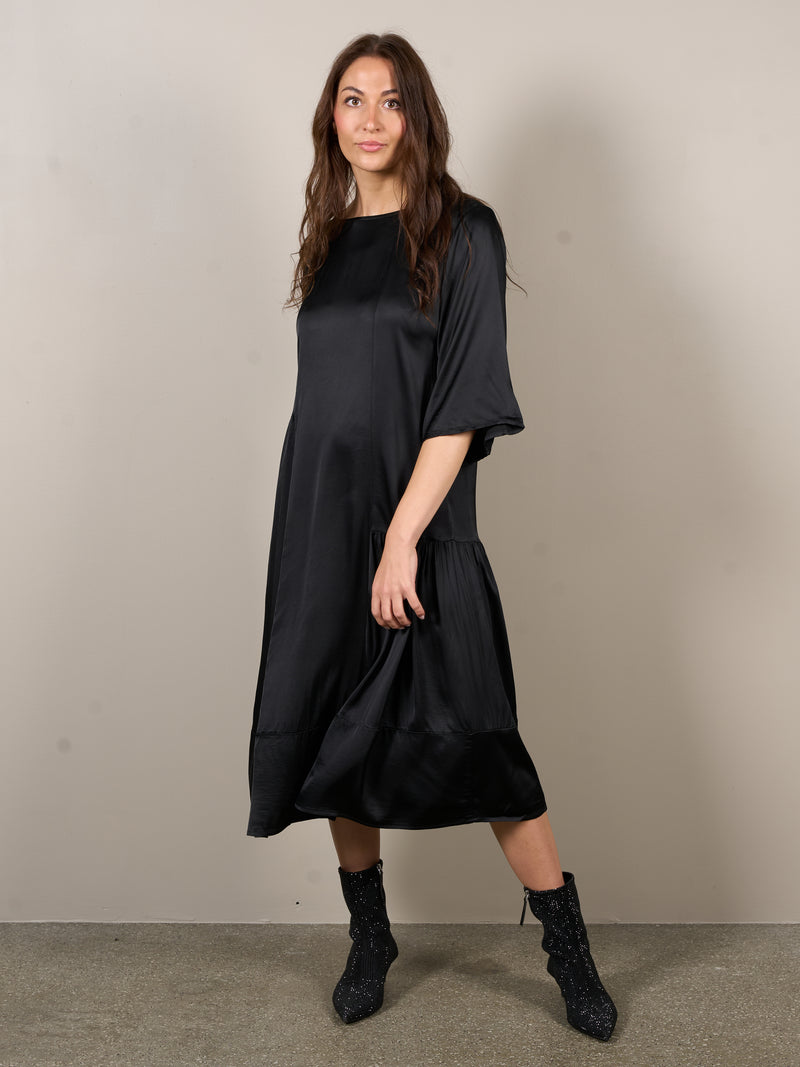 NÜ VANILLA kleid Kleider Schwarz