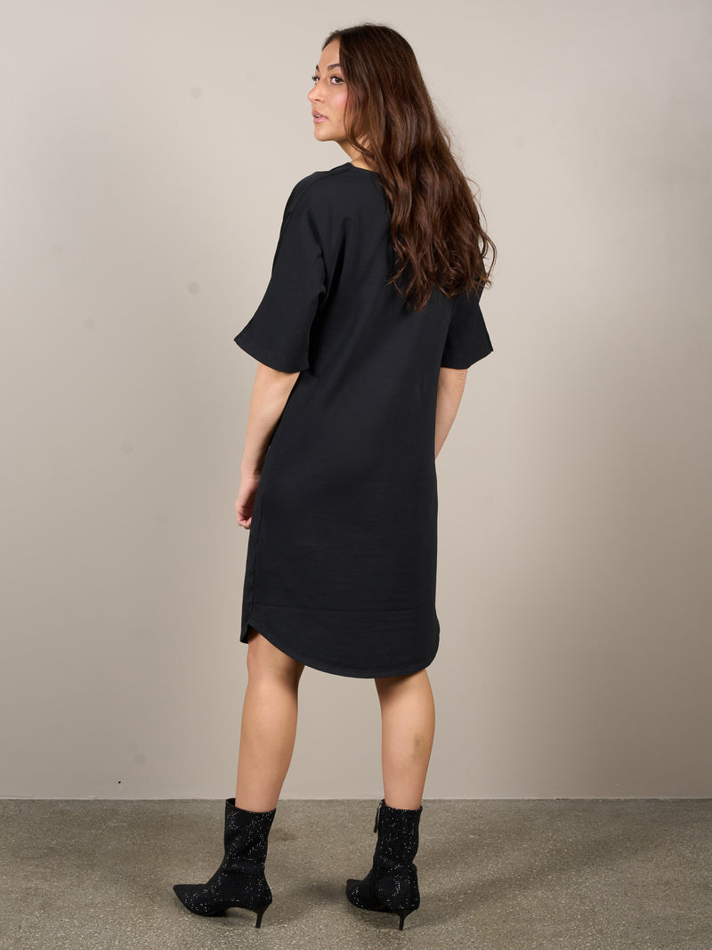 NÜ VELMA Kleid Kleider Schwarz