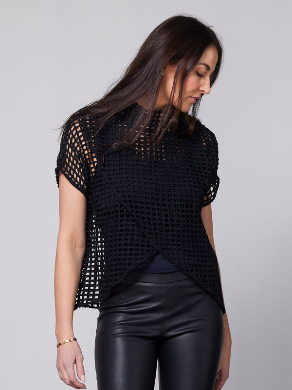 NÜ YARA Top Tops und T-shirts Schwarz