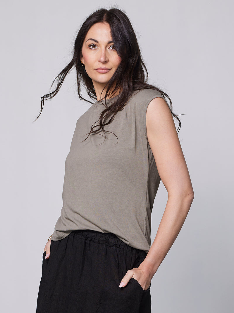NÜ YASMI Top Tops und T-shirts 230 Mud