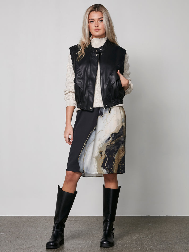 NÜ YETTE Weste Weste Schwarz