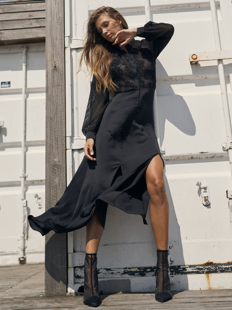 NÜ Yalda Dress Kleider Schwarz