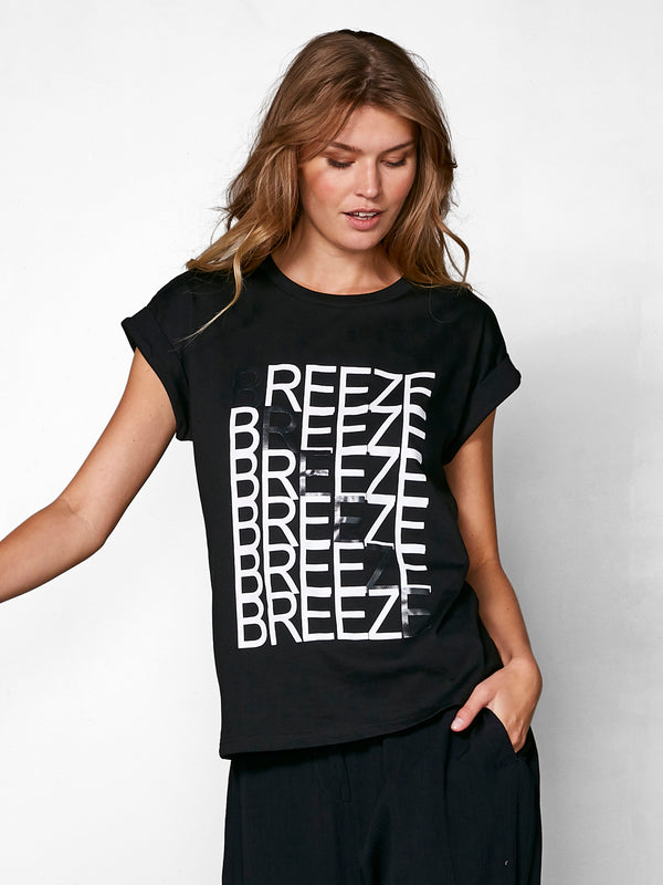 NÜ ZILJA T-Shirt Tops und T-shirts Schwarz