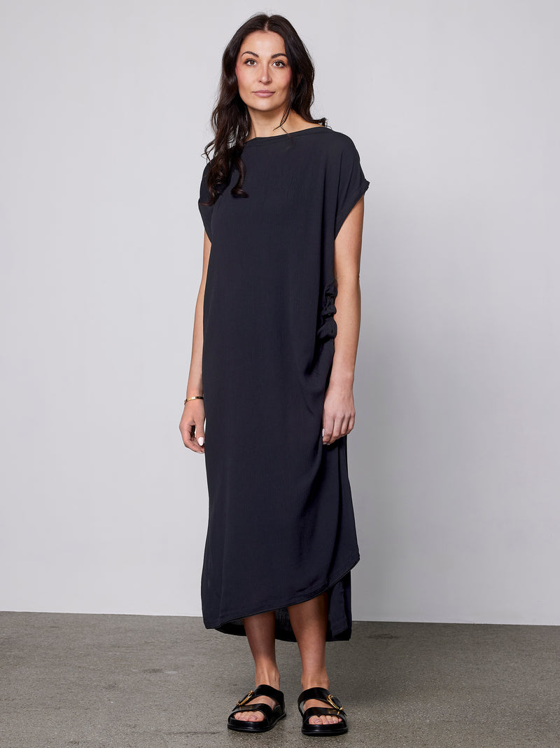 NÜ ZURI Kleid Kleider Schwarz