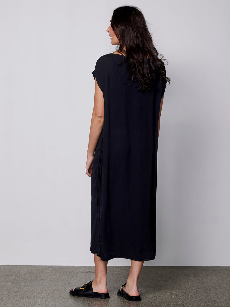 NÜ ZURI Kleid Kleider Schwarz